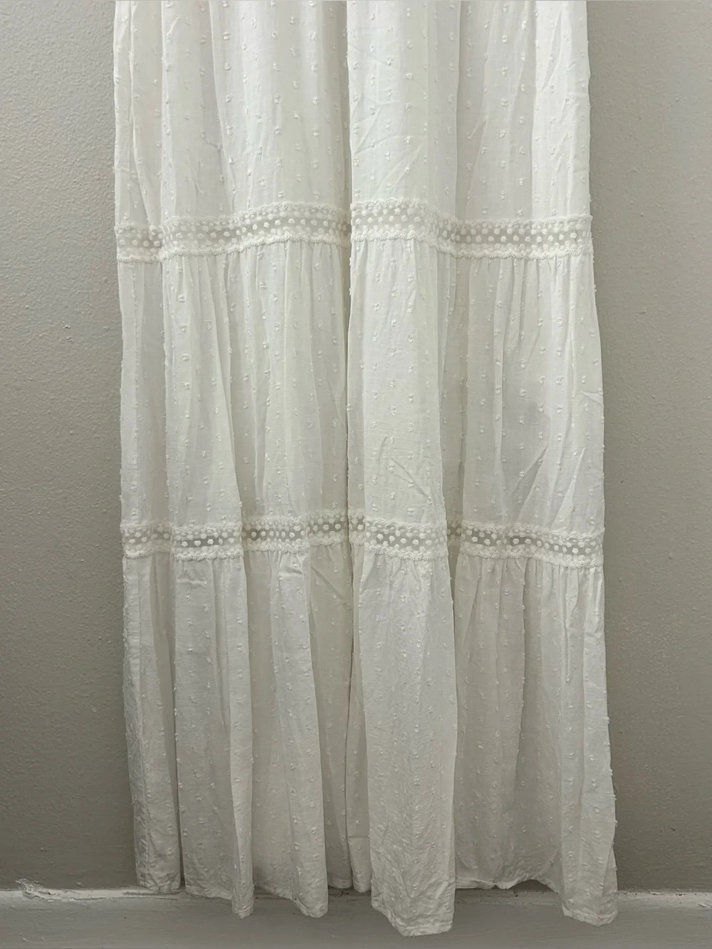 Knox Rose White Tiered Maxi Dress Women’s L Swiss Dot Lace Boho Romantic Beach